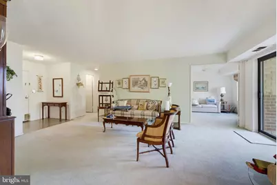 8370 Greensboro Drive #610, McLean, VA 22102 - Photo 9