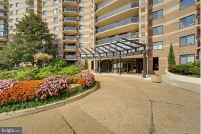 8370 Greensboro Drive #610, McLean, VA 22102 - Photo 25