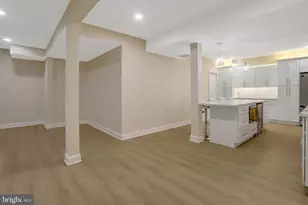 8305 Covington Woods Ct, Springfield, VA 22153 - Photo 13