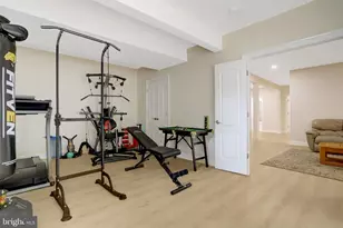 8305 Covington Woods Ct, Springfield, VA 22153 - Photo 29