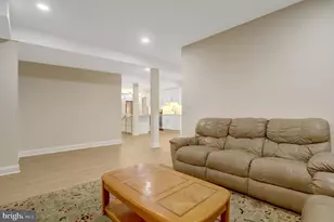8305 Covington Woods Ct, Springfield, VA 22153 - Photo 25
