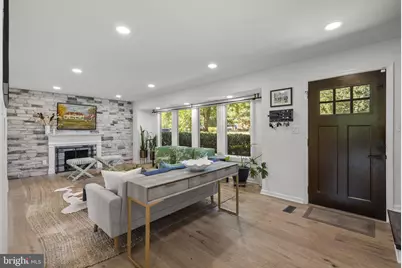 8703 Sudbury Place, Alexandria, VA 22309 - Photo 5