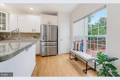 13280 Maple Creek Lane, Centreville, VA 20120 - Photo 17