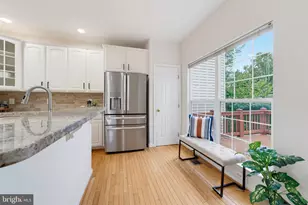 13280 Maple Creek Ln, Centreville, VA 20120 - Photo 17