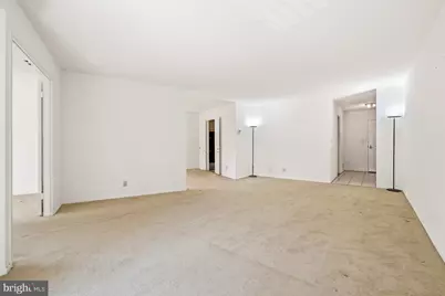 5904 Mount Eagle Drive #114, Alexandria, VA 22303 - Photo 3
