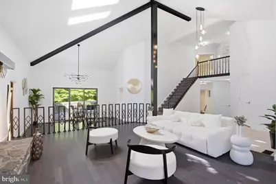 905 Falls Bridge Lane, Great Falls, VA 22066 - Photo 9