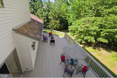 905 Falls Bridge Lane, Great Falls, VA 22066 - Photo 23