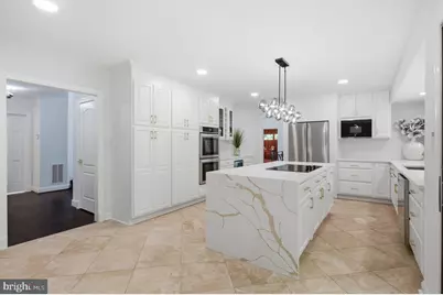905 Falls Bridge Lane, Great Falls, VA 22066 - Photo 17