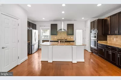 9655 Pullman Place, Fairfax, VA 22031 - Photo 9