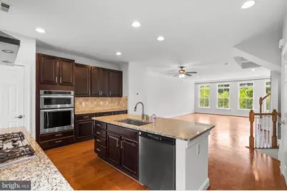 9655 Pullman Place, Fairfax, VA 22031 - Photo 11