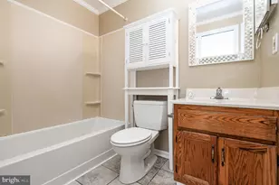 6580 Lochleigh Ct, Alexandria, VA 22315 - Photo 17