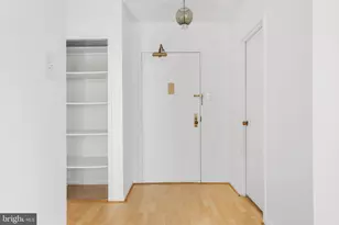3701 S George Mason Dr, Falls Church, VA 22041 - Photo 5