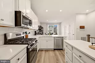 13921 Airfoil Rd, Herndon, VA 20171 - Photo 7
