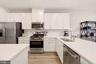 13921 Airfoil Rd, Herndon, VA 20171 - Photo 9