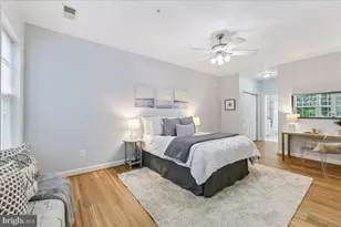 7880 Rolling Woods Ct, Springfield, VA 22152 - Photo 15