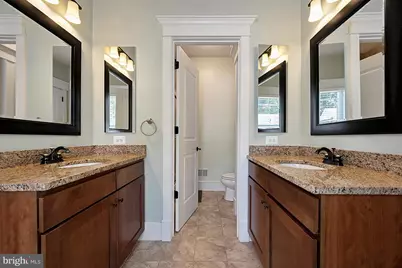 1217 Ross Drive SW, Vienna, VA 22180 - Photo 49