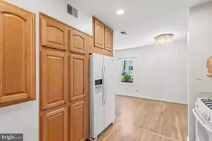 7315 Friden Dr, Falls Church, VA 22043 - Photo 9