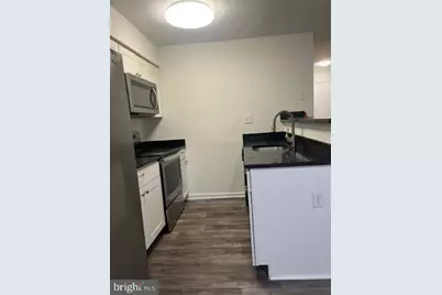 8607 Beekman Place #7B, Alexandria, VA 22309 - Photo 3