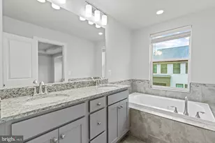 2400 Stella Pl, Alexandria, VA 22303 - Photo 33