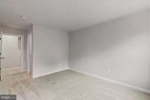 2400 Stella Pl, Alexandria, VA 22303 - Photo 25