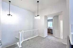 11405 Windleaf Ct, Reston, VA 20194 - Photo 5