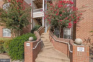 4200 Mozart Brigade Ln, Fairfax, VA 22033 - Photo 3