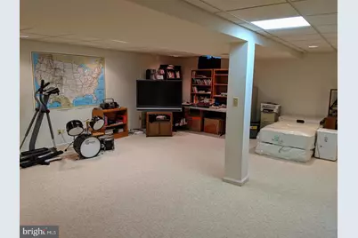 8465 Sevan Court, Annandale, VA 22003 - Photo 17