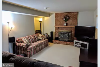 8465 Sevan Court, Annandale, VA 22003 - Photo 5