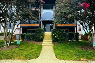 202 Park Terrace Ct SE, Vienna, VA 22180 - Photo 1