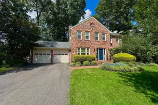 10602 Battalion Landing Ct, Burke, VA 22015 - Photo 39