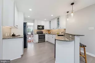 11399 Bantry Terrace, Fairfax, VA 22030 - Photo 3