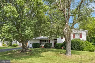 5706 Helmsdale Ln, Alexandria, VA 22315 - Photo 1
