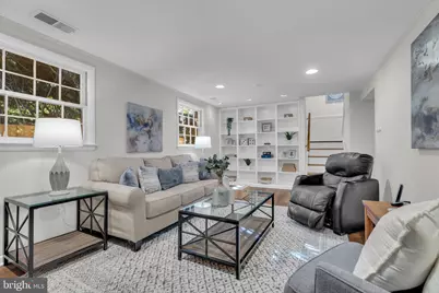5706 Helmsdale Lane, Alexandria, VA 22315 - Photo 5