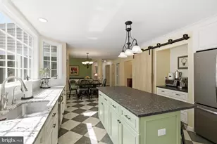 808 Autumn Breeze Ct, Herndon, VA 20170 - Photo 13