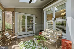 808 Autumn Breeze Ct, Herndon, VA 20170 - Photo 19