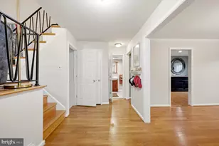 1825 Dalmation Dr, McLean, VA 22101 - Photo 7
