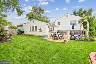 14705 Algretus Dr, Centreville, VA 20120 - Photo 3
