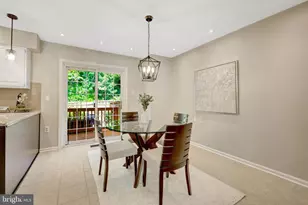 11992 Sentinel Point Ct, Reston, VA 20191 - Photo 13