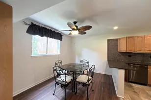 9709 Kings Crown Ct, Fairfax, VA 22031 - Photo 7
