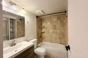 9709 Kings Crown Ct, Fairfax, VA 22031 - Photo 11