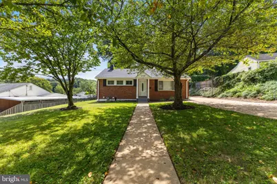 3709 Heather Court, Alexandria, VA 22310 - Photo 3