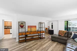 5901 Mt Eagle Dr, Alexandria, VA 22303 - Photo 17