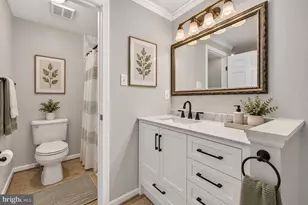 7319 Golden Horseshoe Ct, Springfield, VA 22153 - Photo 15