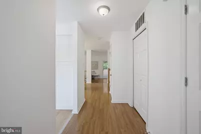 6048 Raina Drive, Centreville, VA 20120 - Photo 5