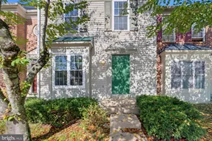 6048 Raina Dr, Centreville, VA 20120 - Photo 3