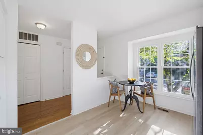 6048 Raina Drive, Centreville, VA 20120 - Photo 9