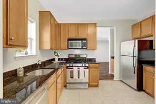 1511 North Point Dr, Reston, VA 20194 - Photo 15