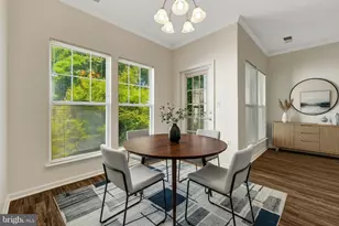 1511 North Point Dr, Reston, VA 20194 - Photo 11
