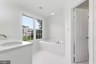 10160 Palmer Dr, Oakton, VA 22124 - Photo 25