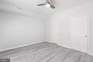 1318 Garden Wall Cir, Reston, VA 20194 - Photo 15